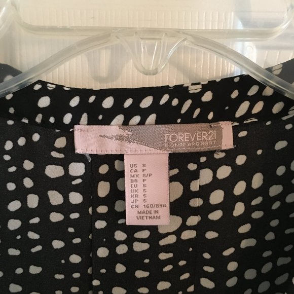 Forever 21 oversized blouse - Picture 3 of 3